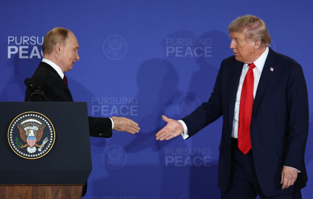 Războiul din Ucraina, ziua 1.288. Trump, mesaj acid la adresa lui Putin în urma întâlnirii cu Xi și Kim Jong Un / Cinci răniți și 28 de clădiri distruse în regiunea centrală Kirovohrad