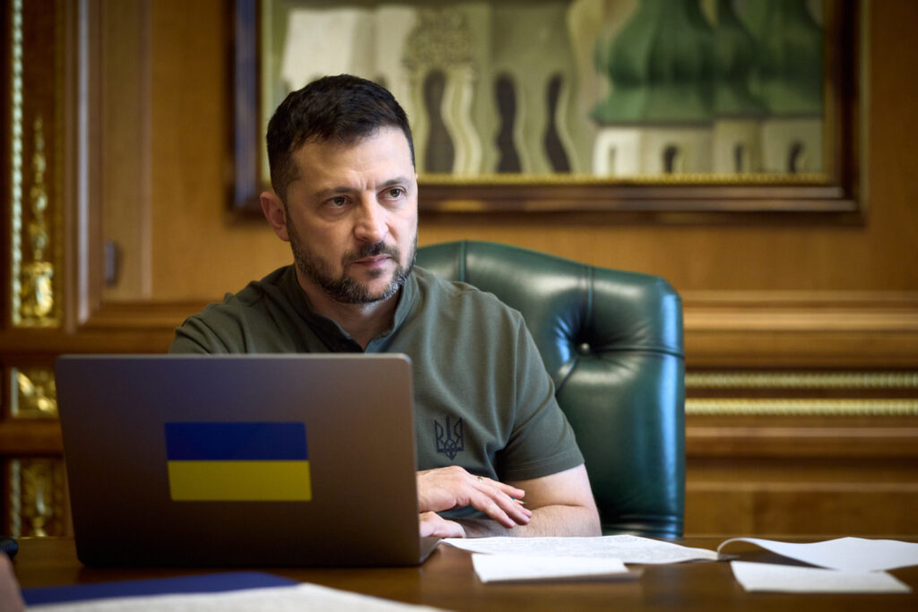 Războiul din Ucraina, ziua 1.312. Zelenski îi cere lui Trump rachete Tomahawk / Nasă rusească de spionaj, lângă submarinele europene
