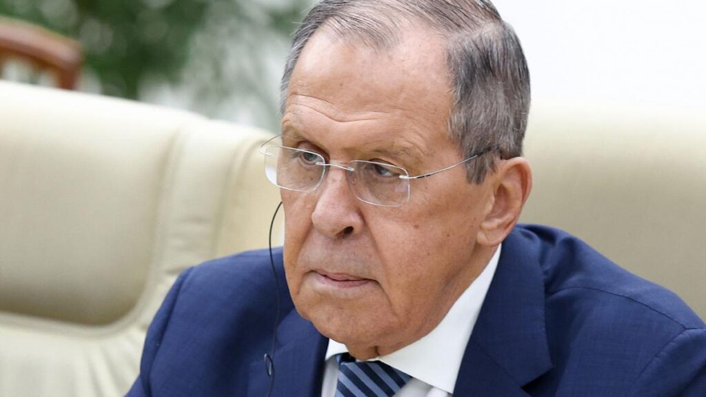 Rusia nu vede un interes la Kiev şi în Europa de soluţionare a conflictului, dar păstrează o speranţă faţă de Trump
