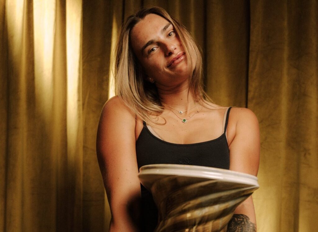 Sabalenka, în semifinalele US Open fără să joace: Vondrousova s-a retras din cauza unei accidentări