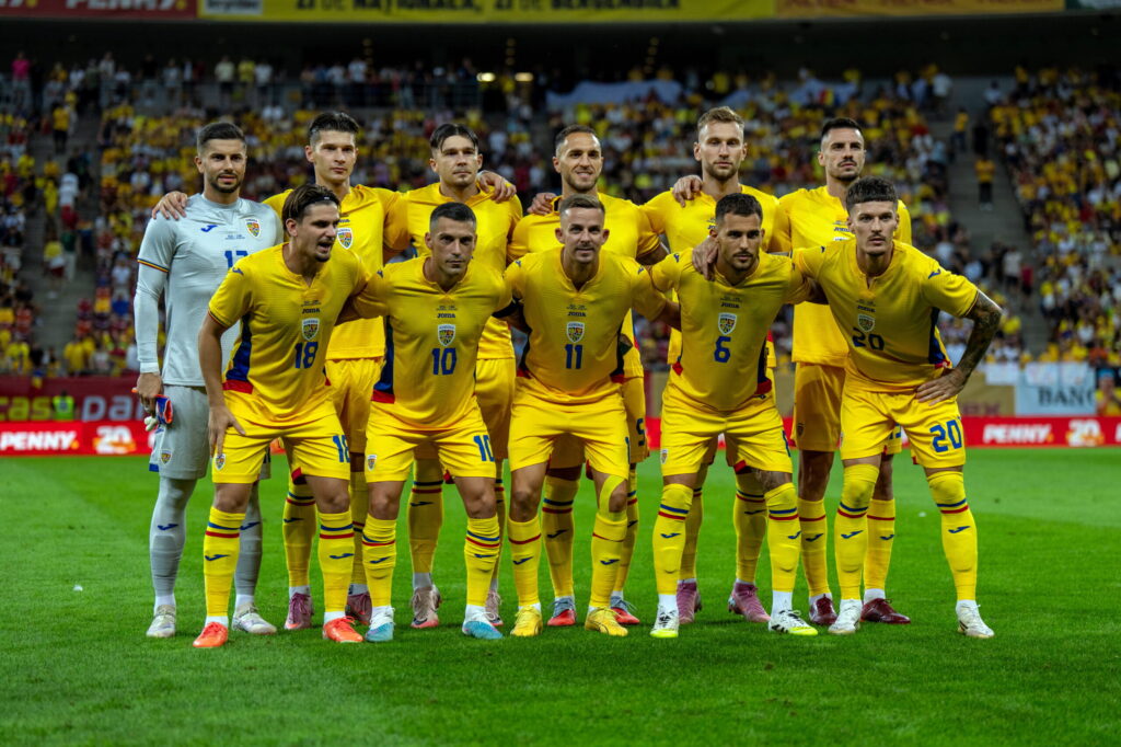 Suporterii echipei naționale de fotbal a României nu se pot întâlni cu jucătorii la sosirea în Cipru