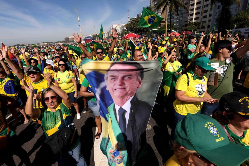 Susținătorii lui Bolsonaro chemați în stradă înaintea verdictului procesului de lovitură de stat