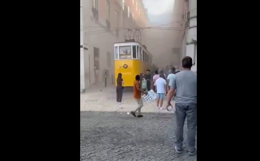 Tragedie cu morți la funicularul din Portugalia