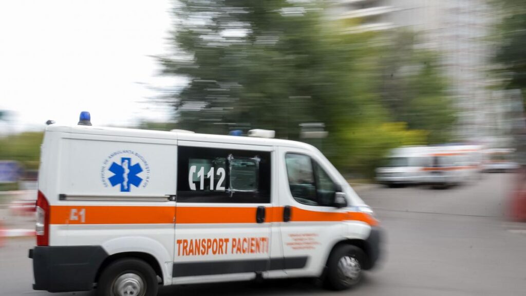Un copil de 13 ani, aflat pe o trotinetă electrică, a provocat un accident pe un bulevard din Constanța