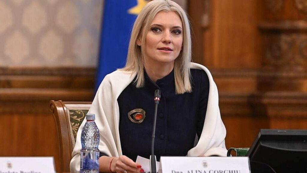 Senatul a adoptat proiectul care aduce modificări pentru protejarea victimelor violenței domestice Senatul a adoptat proiectul care aduce modificări pentru protejarea victimelor violenței domestice