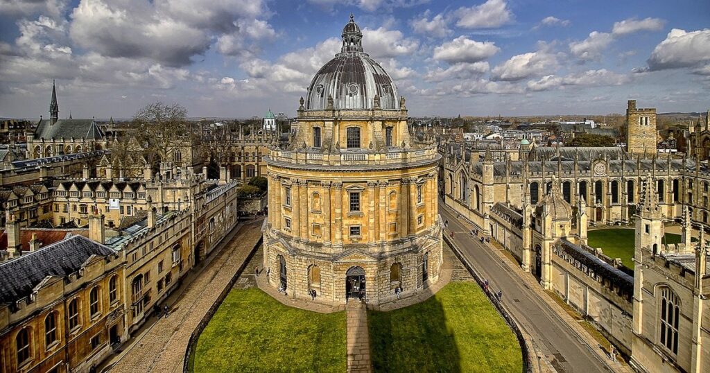 ASE, pe primul loc în România în topul mondial al universităților. Oxford, lider global pentru al zecelea an la rând
