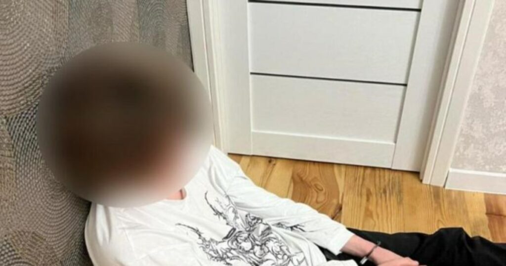 Adolescenții români, în topul european al dependenților de alcool, țigări și jocuri de noroc. Social-media, un drog periculos