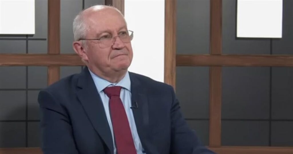 Alexandru Munteanu, desemnat candidat la funcția de premier al R. Moldova. Termen de 15 zile pentru formarea guvernului Alexandru Munteanu, desemnat candidat la funcția de premier al R. Moldova. Termen de 15 zile pentru formarea guvernului