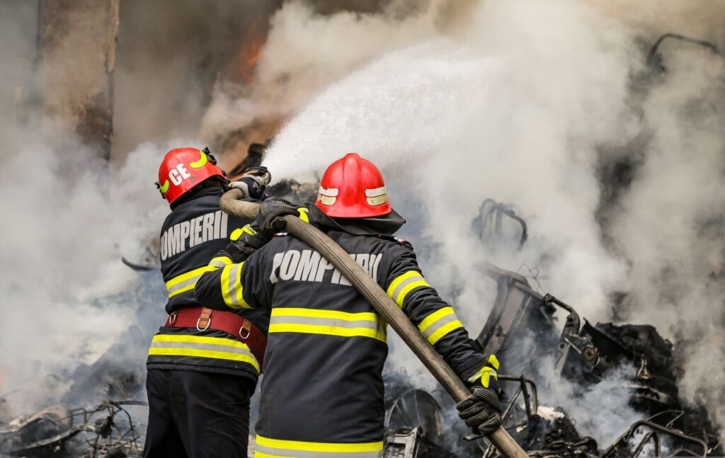 Amenda uriașă primită de o femeie care a incendiat deșeuri lângă o magistrală de gaz, la Bistrița