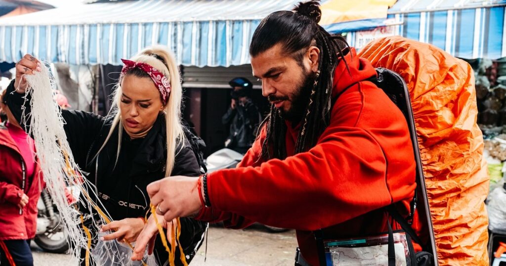 Anda Adam condamnă „bisericuțele” din „Asia Express” și se plânge că s-a îmbolnăvit în timpul filmărilor: „Am făcut enterocolită, nu s-a dat asta pe post” Anda Adam condamnă „bisericuțele” din „Asia Express” și se plânge că s-a îmbolnăvit în timpul filmărilor: „Am făcut enterocolită, nu s-a dat asta pe post”