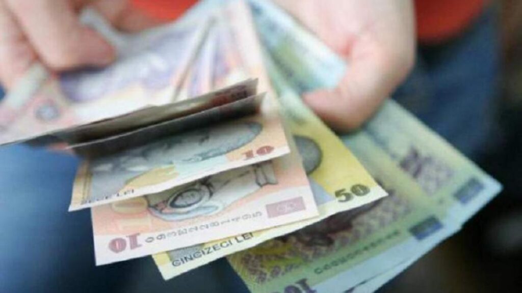 Aproximativ 2,7 milioane de pensionari vor primi bani chiar înaintea Crăciunului