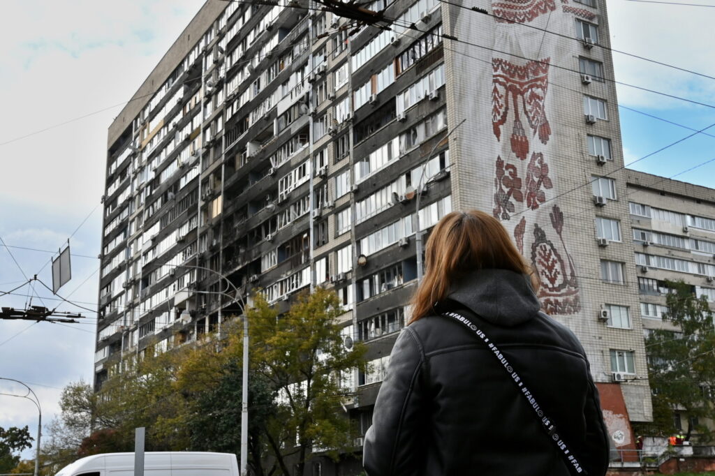 Atac aerian rusesc în Kiev provoacă moartea unei persoane și răni altor zece Atac aerian rusesc în Kiev provoacă moartea unei persoane și răni altor zece