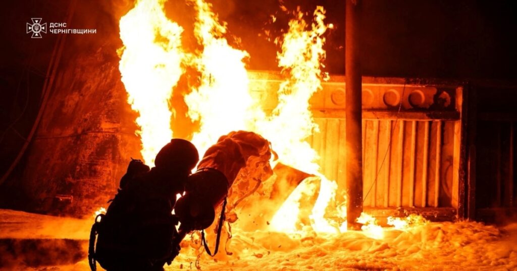 Atacurile rusești provoacă evacuări în masă în Harkov. Ucraina lovește din nou un terminal petrolier din Crimeea