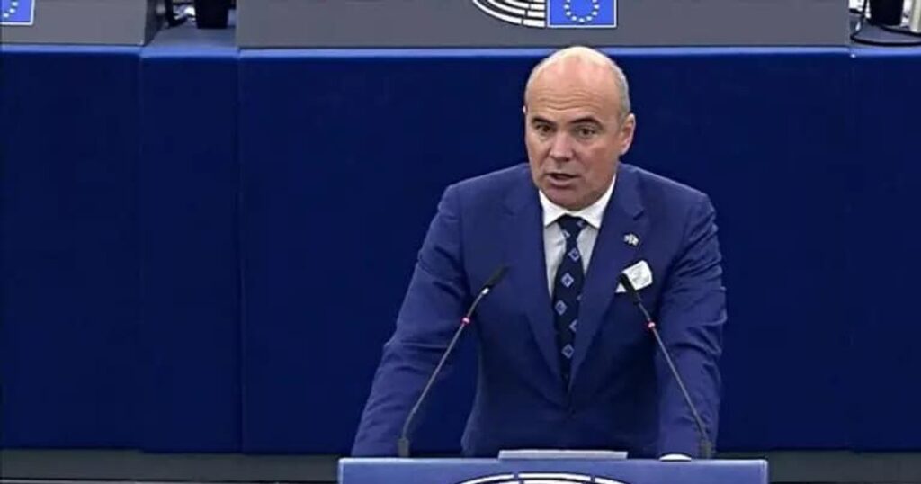 Avertismentul unui eurodeputat în plenul Parlamentului European: „Nu vă jucați cu focul, doamnă von der Leyen! Nu vă atingeți de banii fermierilor”