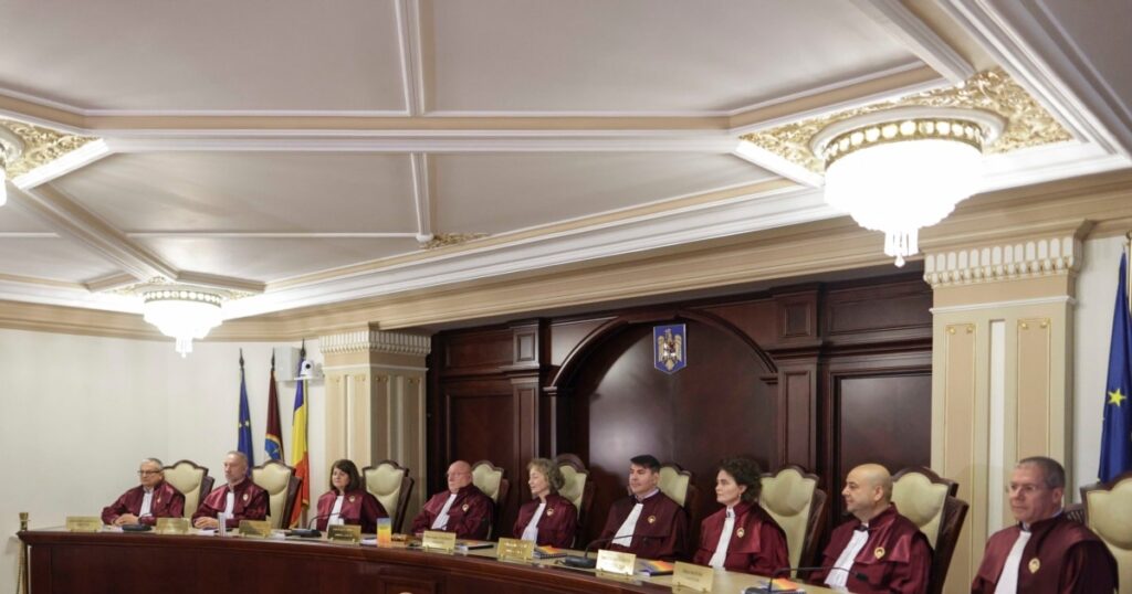 CCR respinge contestațiile la legile privind guvernanța corporativă a întreprinderilor publice și de reformă în Sănătate
