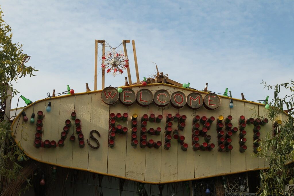 CNA s-a autosesizat după un episod din „Las Fierbinți” în care sunt menționați Bolojan și Miruță CNA s-a autosesizat după un episod din „Las Fierbinți” în care sunt menționați Bolojan și Miruță