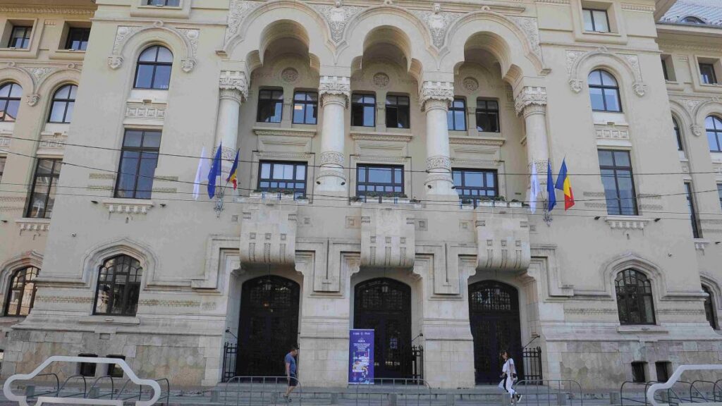 Capitala își menține calificativele de rating de credit din partea Fitch Ratings