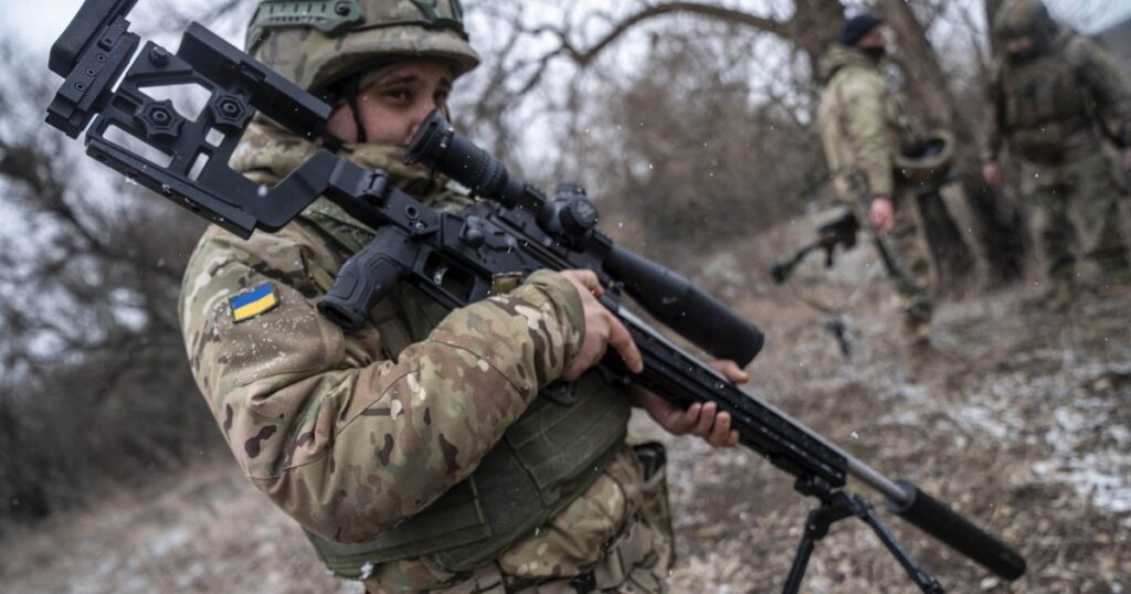 Cât ar putea câștiga un soldat ucrainean aflat pe front. Kievul pregătește creșteri ale finanțării pentru armată