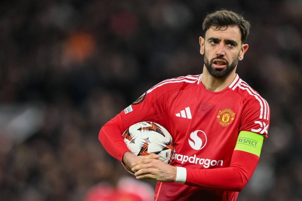 Ce clauza secretă are Bruno Fernandes » Suma cu care căpitanul lui Manchester United ar putea fi luat în vară! Ce clauza secretă are Bruno Fernandes » Suma cu care căpitanul lui Manchester United ar putea fi luat în vară!