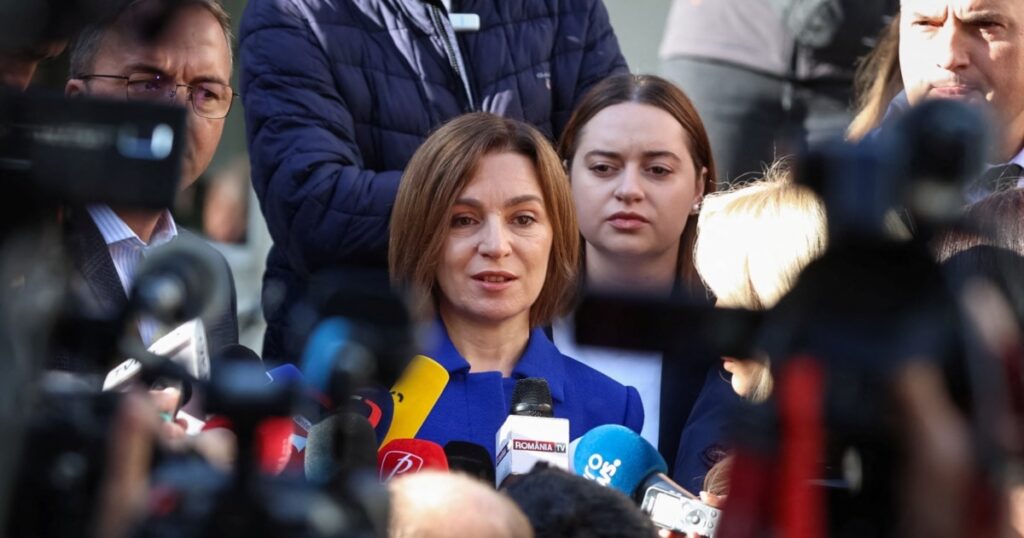 Cei care cred că România ar fi fost mai bine în afara UE, să vină în Republica Moldova și să vadă standardele de viață de acolo Cei care cred că România ar fi fost mai bine în afara UE, să vină în Republica Moldova și să vadă standardele de viață de acolo
