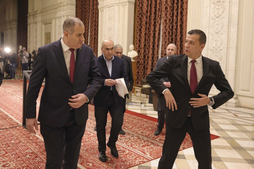 Coaliția nu a căzut nici azi la pace pe reforma administrației sau reducerea numărului de parlamentari. Alegerile din București, mai degrabă în 2026