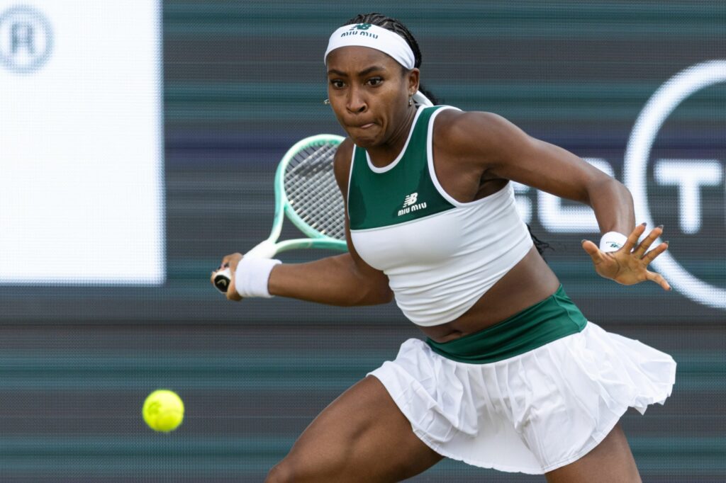 Coco Gauff o învinge pe Jessica Pegula şi câştigă turneul Wuhan Open