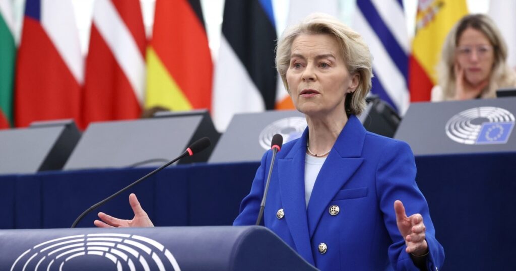 Comisia Europeană, condusă de Ursula von der Leyen, supraviețuiește în fața a două moțiuni de cenzură depuse în Parlamentul European