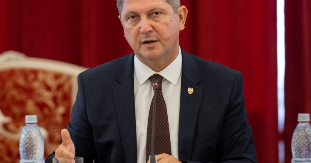Corlățean despre zvonurile plecării din PSD: „Cu sau fără carnet de partid, am fos în toți anii social-democrat și nu m-am schimbat”