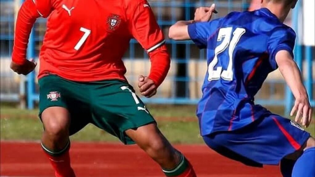 Cristiano Ronaldo Jr. a debutat în naţionala Under 16 a Portugaliei Cristiano Ronaldo Jr. a debutat în naţionala Under 16 a Portugaliei