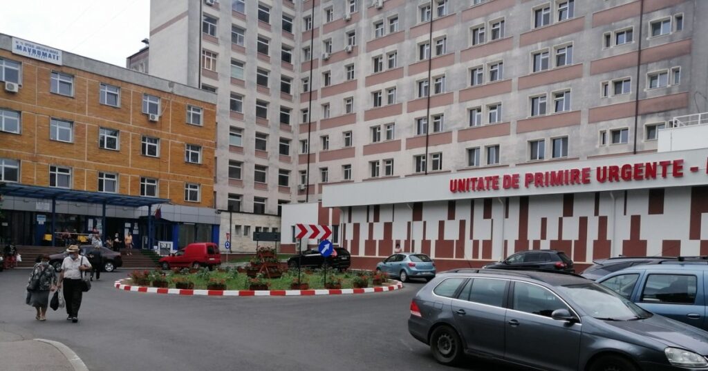 Criza foștilor coasigurați: ce pot face românii rămași fără asigurare ca să evite Urgențele