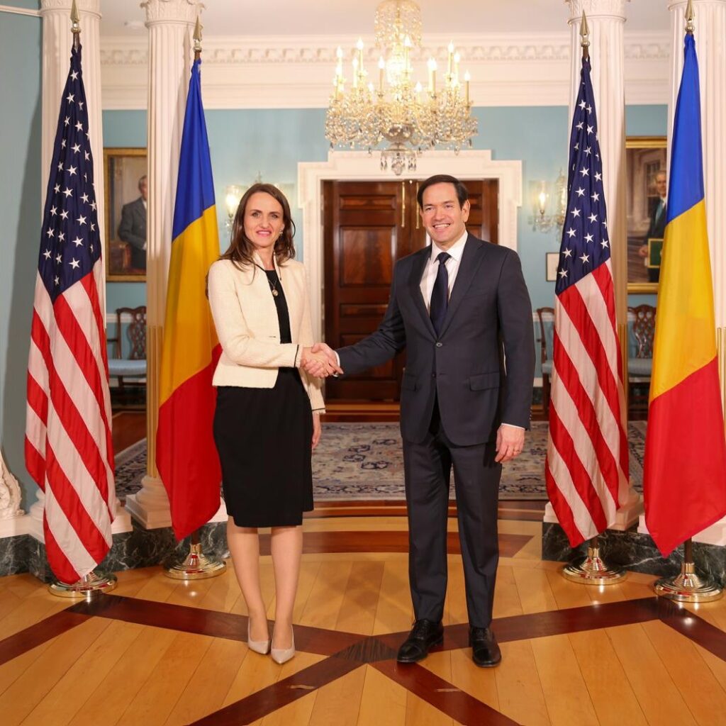 Cu ce se întoarce Oana Țoiu din SUA?