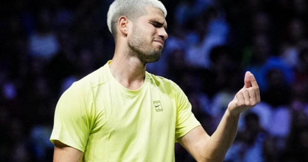 Cutremur în tenis: Carlos Alcaraz, eliminat în primul tur la Mastersul de la Paris. Spaniolul poarte pierde locul 1 ATP Cutremur în tenis: Carlos Alcaraz, eliminat în primul tur la Mastersul de la Paris. Spaniolul poarte pierde locul 1 ATP