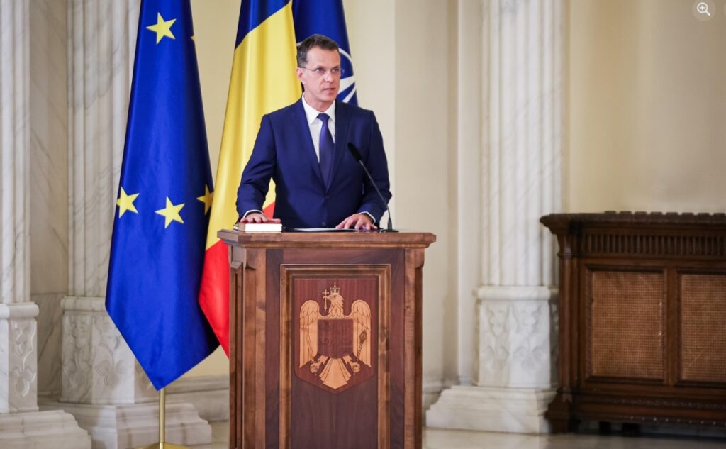 De ce a trebuit să aflăm de retragerea unor trupe americane de la Ucraina? Moșteanu spune că avea informația de câteva zile, dar Ministerul a tăcut până ucrainenii au dat pe surse informația De ce a trebuit să aflăm de retragerea unor trupe americane de la Ucraina? Moșteanu spune că avea informația de câteva zile, dar Ministerul a tăcut până ucrainenii au dat pe surse informația