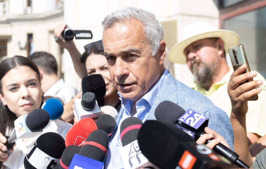 Motivul pentru care începerea procesului lui Călin Georgescu a fost amânată din nou. El este judecat pentru propagandă legionară