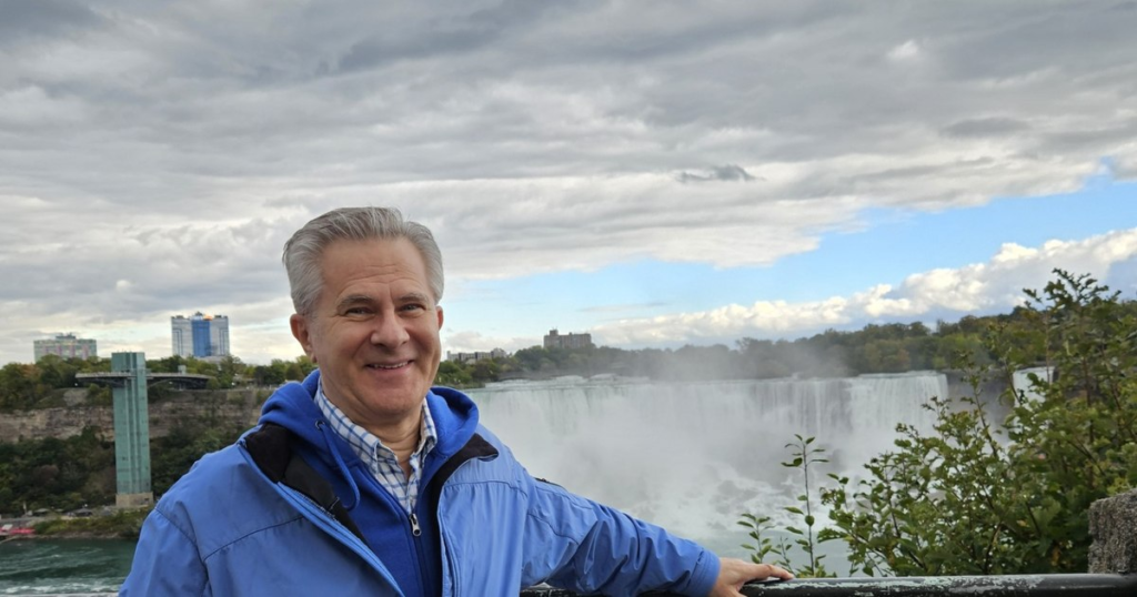 Doru Octavian Dumitru, internat în stare gravă. Medicii dau detalii despre starea de sănătate a artistului