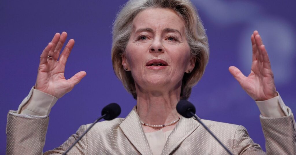 Două moţiuni de cenzură împotriva Ursulei von der Leyen
