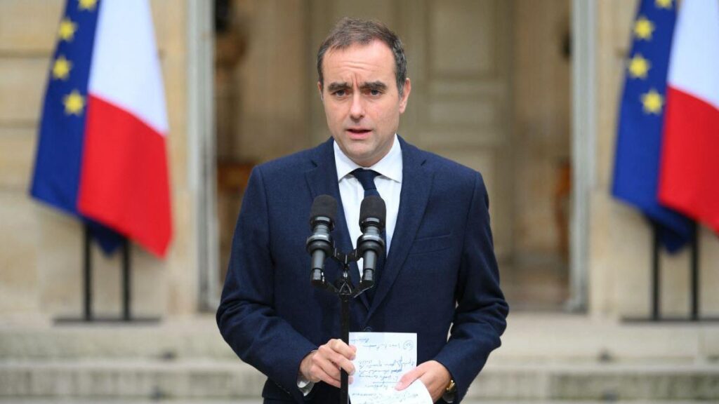Emmanuel Macron l-a numit din nou pe Sébastien Lecornu ca prim-ministru al Franței, în încercarea de a calma criza politică