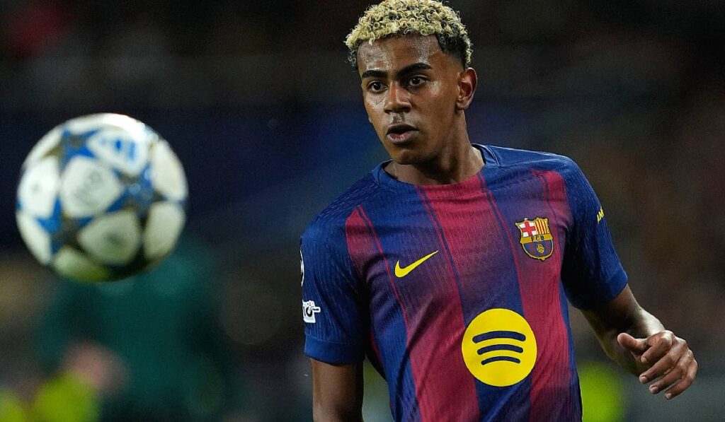 Lamine Yamal de la FC Barcelona în timpul meciului din Liga Campionilor 2025/2026, Faza Ligii, Etapa 2. 1 octombrie 2025.