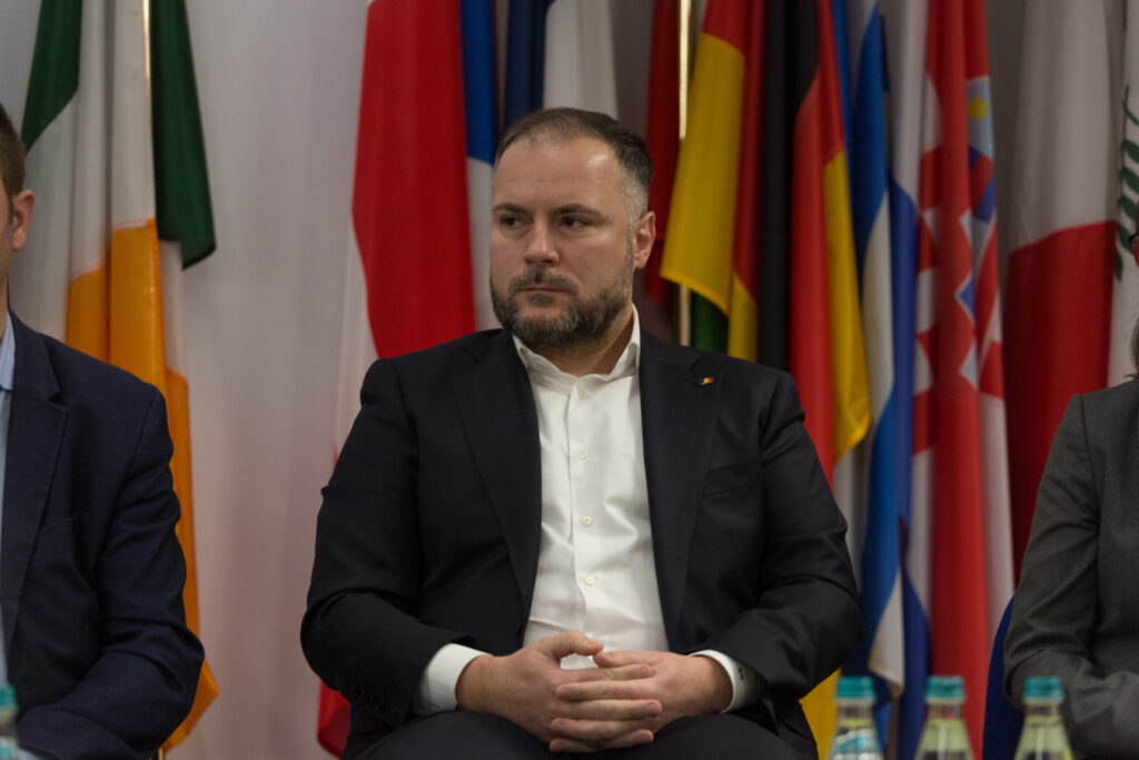 Furtuna a făcut „pagube semnificative în Sectorul 2”. Cetățenii afectați vor fi despăgubiți de primărie, dar termenul e foarte scurt