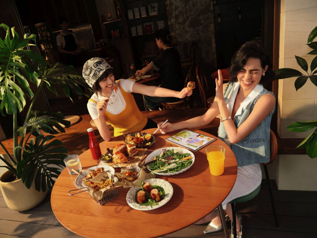 HUAWEI MatePad 12 X este tableta cu care creativii și tinerii freelanceri setează noi trenduri HUAWEI MatePad 12 X este tableta cu care creativii și tinerii freelanceri setează noi trenduri: mai multă inovație, extra libertate