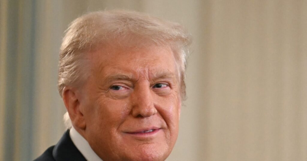 Israelul și Hamas au semnat acordul propus de Trump pentru încetarea focului în Gaza și eliberarea ostaticilor