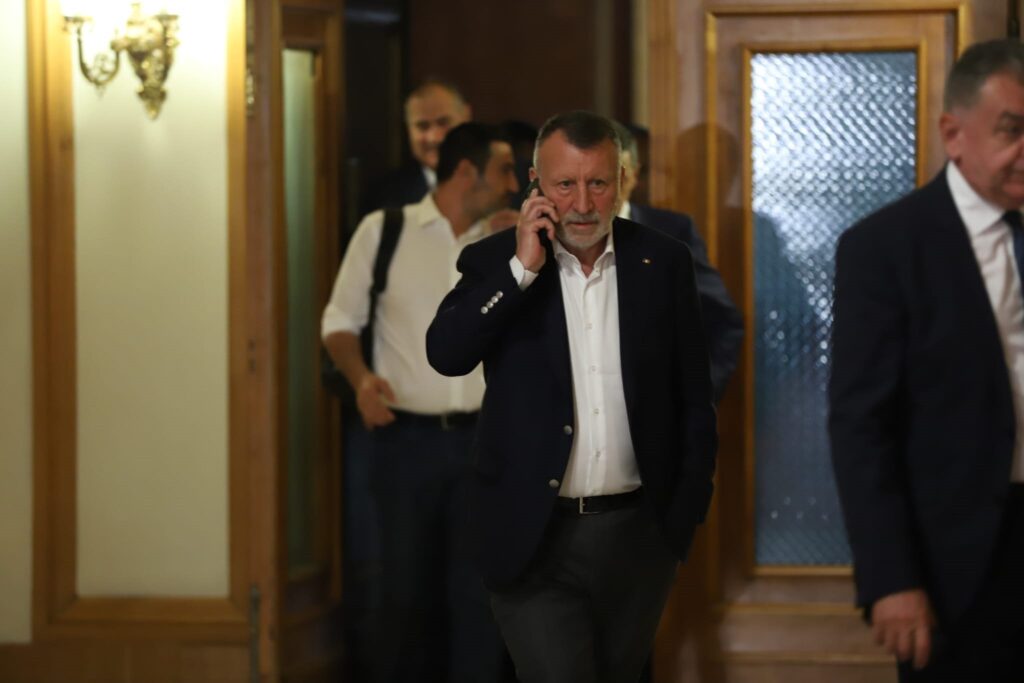 Jocuri de culise pentru urmașul lui Paul Stănescu, gestionarul cadrelor PSD. Noua strategie gândită de Sorin Grindeanu
