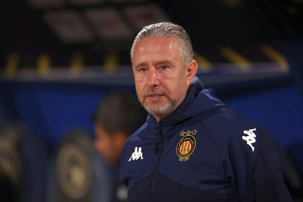 Laurențiu Reghecampf, calificare la pas în Liga Campionilor Africii Laurențiu Reghecampf, calificare la pas în Liga Campionilor Africii