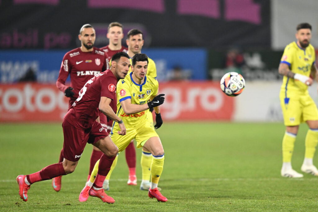 Legenda lui CFR Cluj a izbucnit în lacrimi: „La anul o să jucăm la 11 dimineața!” Legenda lui CFR Cluj a izbucnit în lacrimi: „La anul o să jucăm la 11 dimineața!”