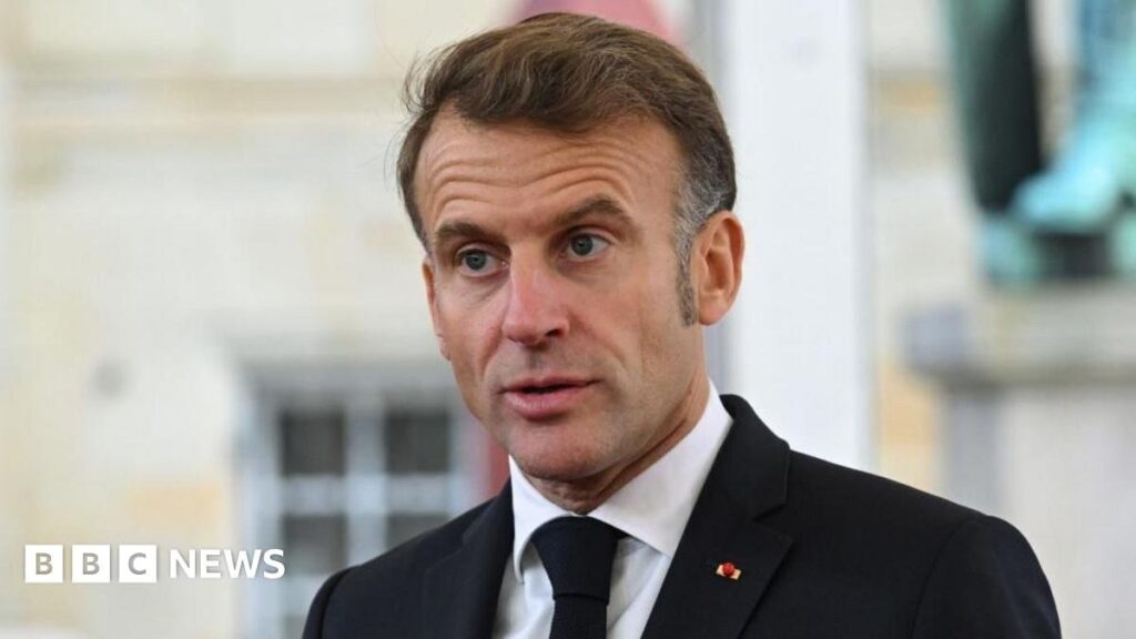 Macron, presat de primii săi aliați să convoace alegeri prezidențiale anticipate