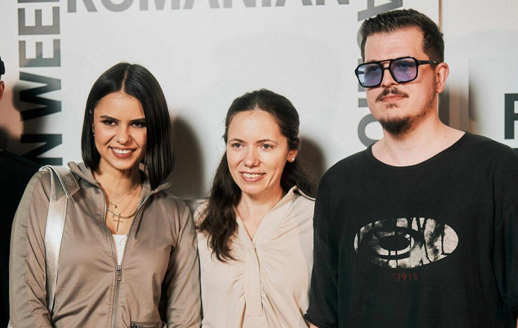 Mirabela Grădinaru, apariție elegantă la Romanian Fashion Week Bucharest 2025. Cât costă bluza purtată la eveniment de soția lui Nicușor Dan