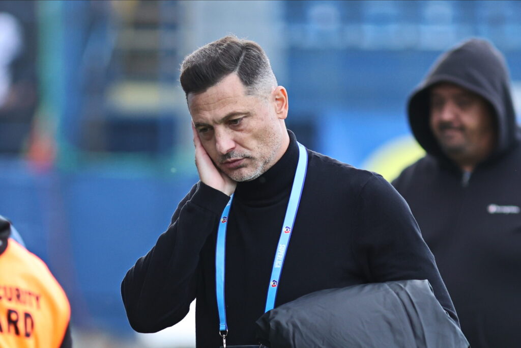 Mirel Rădoi intenționează să demisioneze după meciul cu Sănătatea Cluj din Cupa României Mirel Rădoi intenționează să demisioneze după meciul cu Sănătatea Cluj din Cupa României