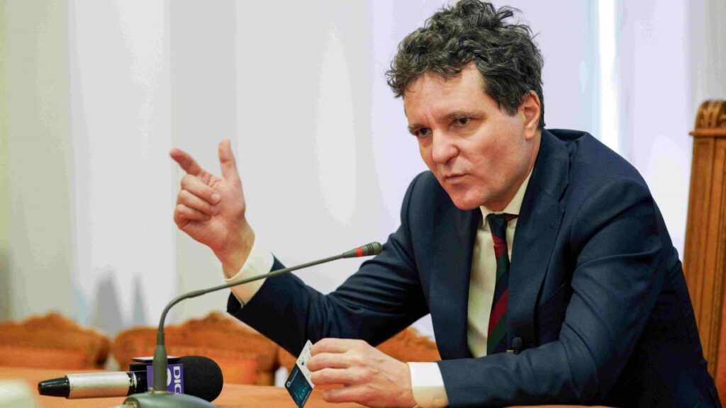 Nicușor Dan și-a numit consilierii prezidențiali. Cine sunt responsabilii pentru politica internă și externă