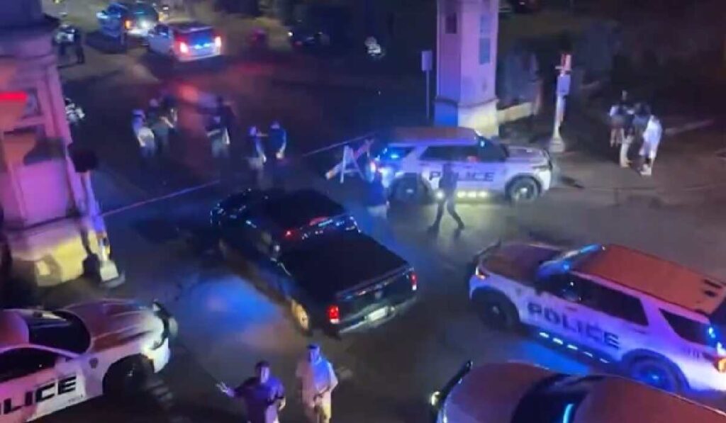 Multe mașini de poliție în urma unor atacuri armate la serbari școlare din Mississippi