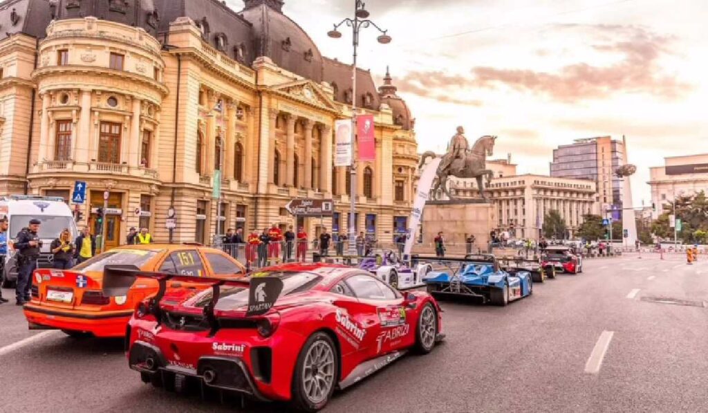 Pilotul Radu Benea face istorie pentru Timișoara câștigând titlul la Super Rally și Viteză în Coastă Bucureștiul a găzduit marea finală a Campionatului Național de Super Rally 2025 Citeşte întreaga ştire: Spectacol automobilistic de top în inima Capitalei: Bucureștiul găzduiește marea finală a Campionatului Național de Super Rally 2025